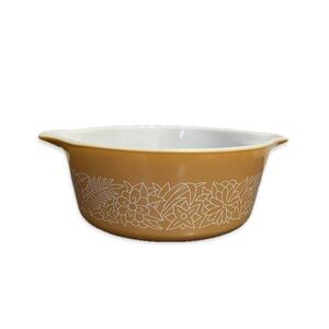 Vintage Pyrex small woodland casserole dish